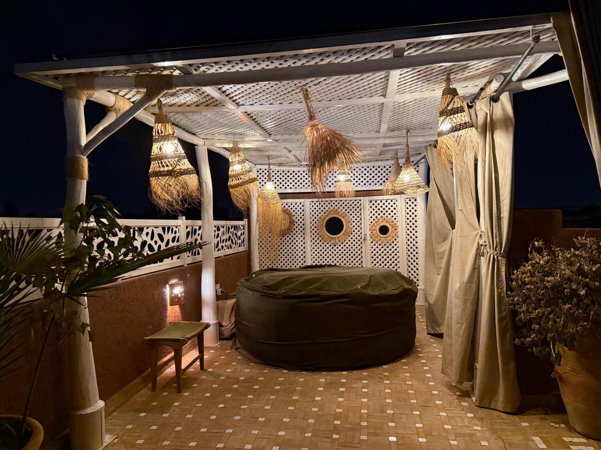 "Le 21", Exclusive Luxury Duplex 400M From Jemaa El Fna Place -Hammam-Jacuzzi-Koutoubia View-Roof Terrace -Speed Wifi Marakéš Exteriér fotografie